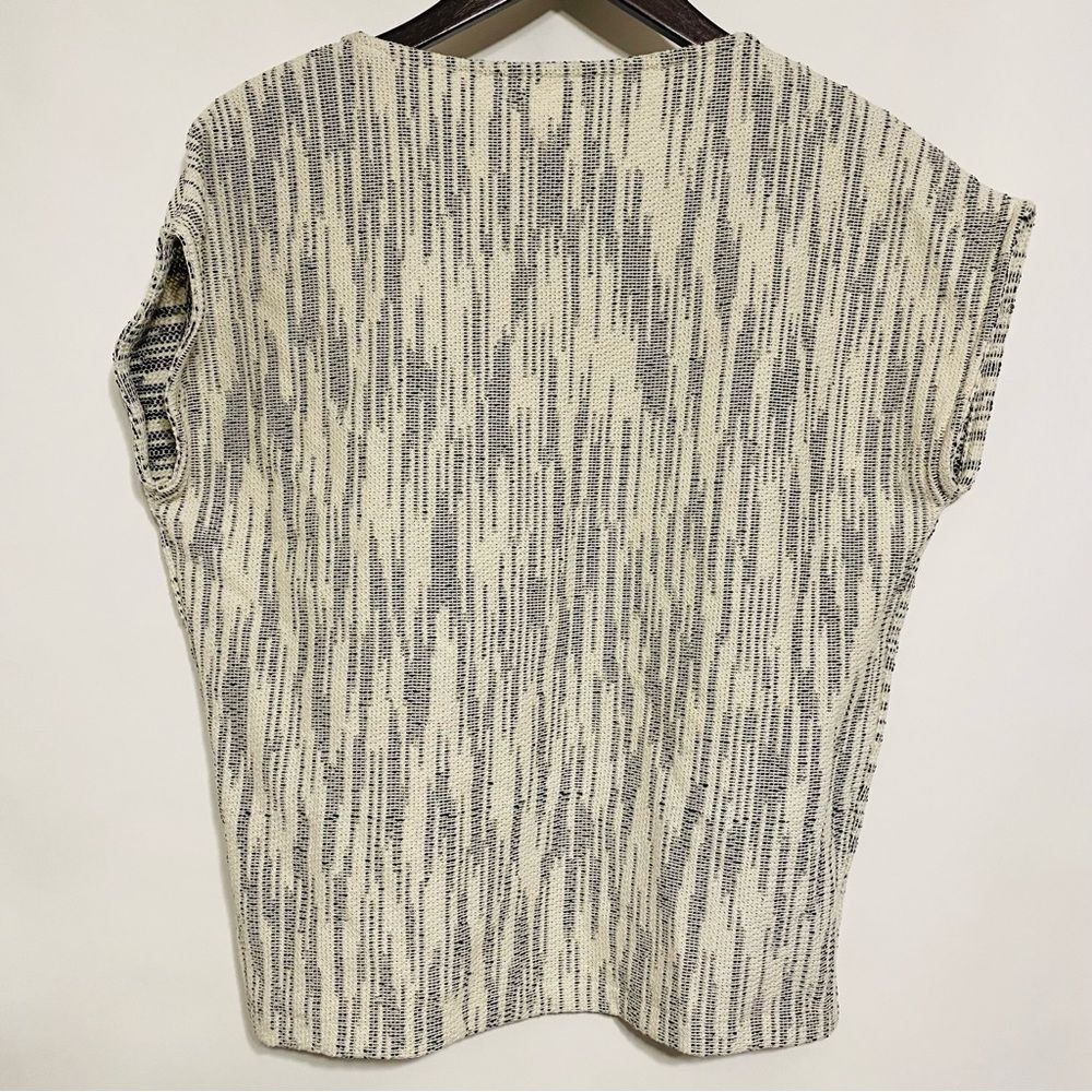 Billy Reid Cream And Gray Textured Knit Cap-Sleeve Top — image 2 of 5